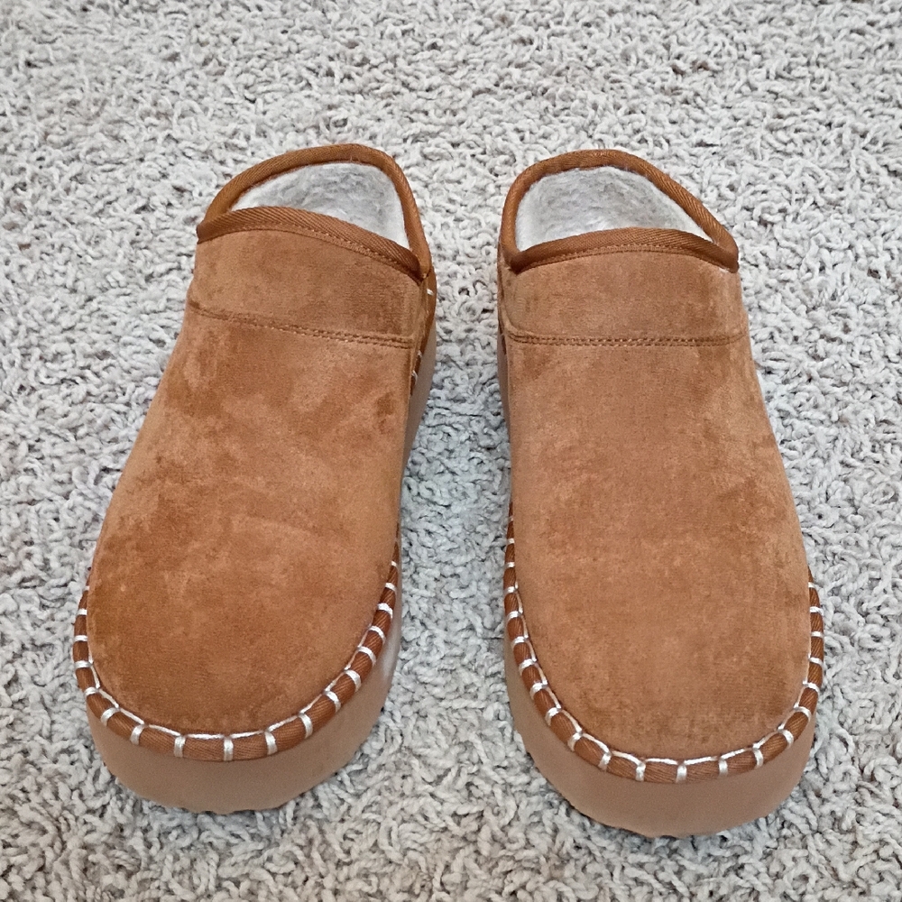 American Eagle Outfitters Brown Suede Slippers